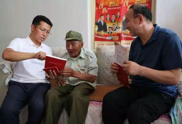 头发为什么变白？游戏画面