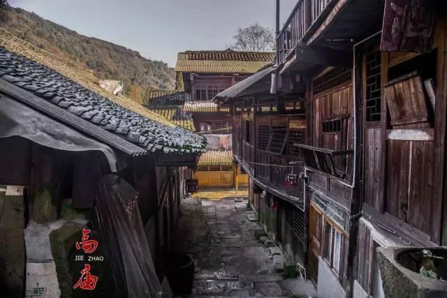 我市村村通及部分城乡公交线路暂停运营